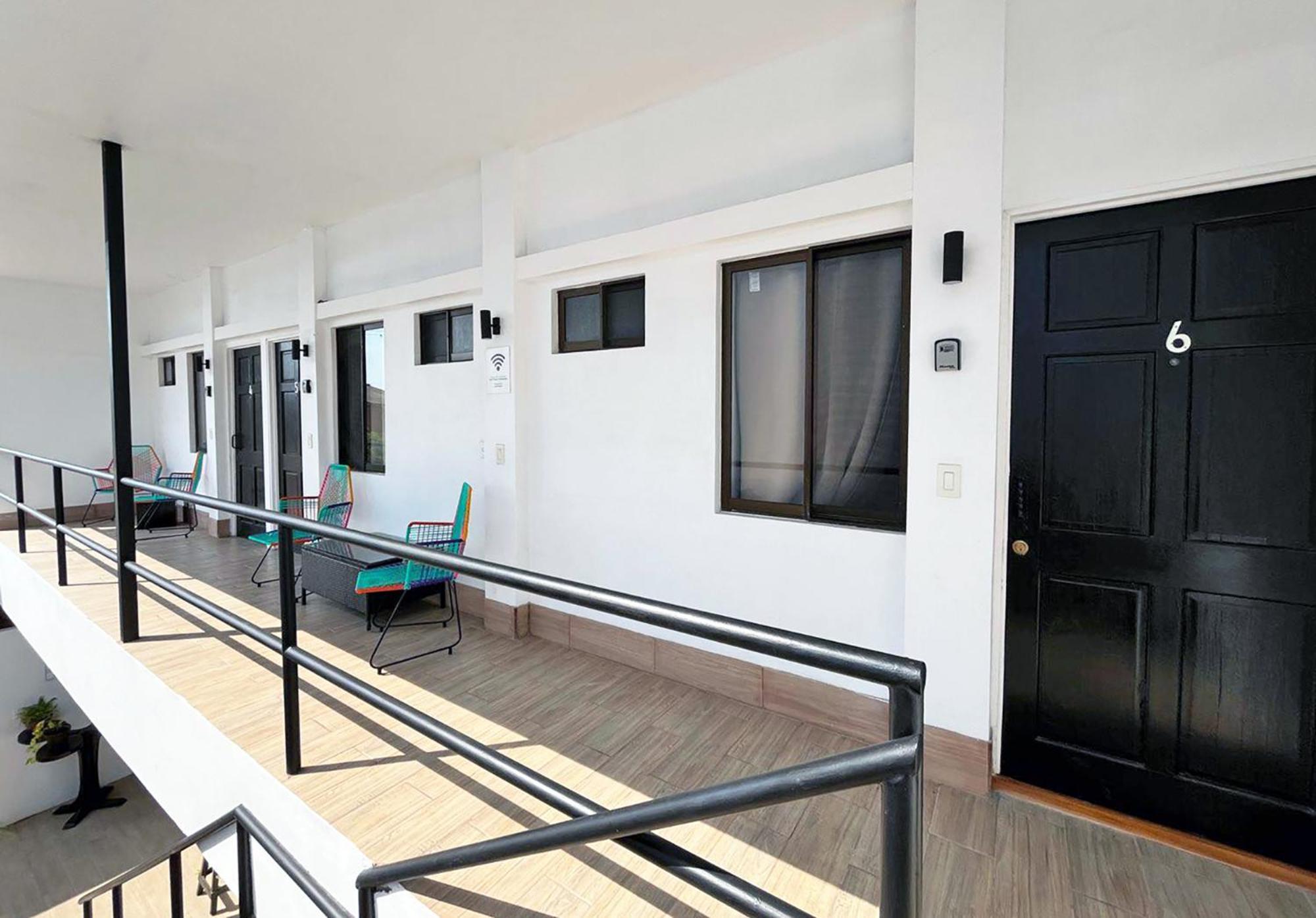 Hotel Surf Ranch Tamarindo Exterior foto
